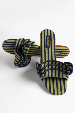 Flat Ivy Lona Listrada Azul e Babados Larroudé
