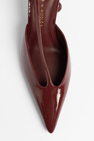 Larroudé by Nicolò B.: Slingback Lucia Couro Verniz Bordô Larroudé x Nicolò Beretta