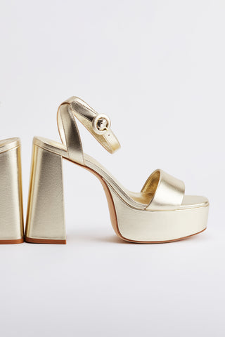 Dolly Sandal In Gold Metallic Leather