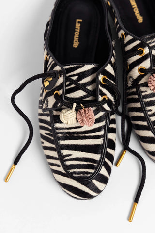 Mule Cyprus Couro Zebra Mule Larroudé