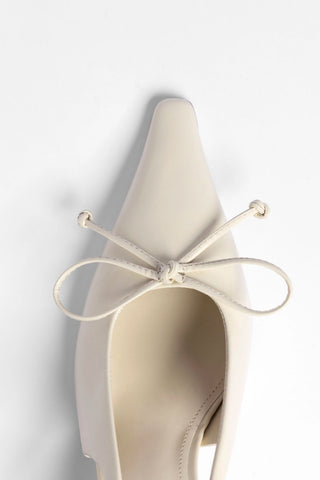 Slingback Bardot Couro Off White Pump Larroudé