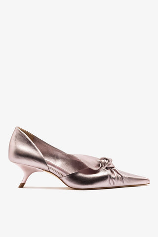 Larroudé by Bruno Frisoni: Scarpin Gigi Couro Champagne Pump Larroudé x Bruno Frisoni