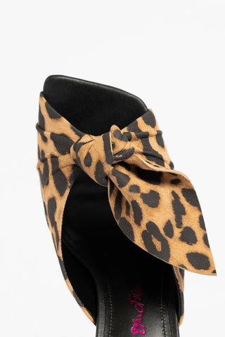 Larroudé by Bruno Frisoni: Mule Gigi Camurça Leopardo Mule Larroudé x Bruno Frisoni