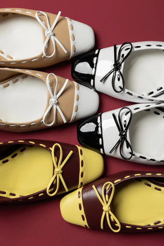 Slingback Jenny Couro Bege e Couro Verniz Branco Womens - Shoes - Pumps Larroudé