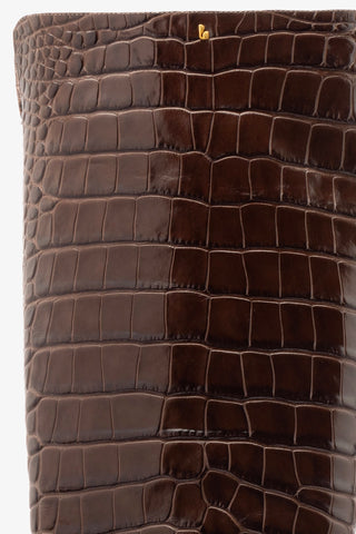 Bota Kate Hi Couro Croco Marrom