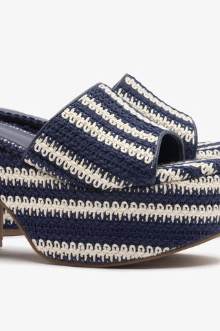 Mule Miso Crochê Listrado Azul Mule Larroudé