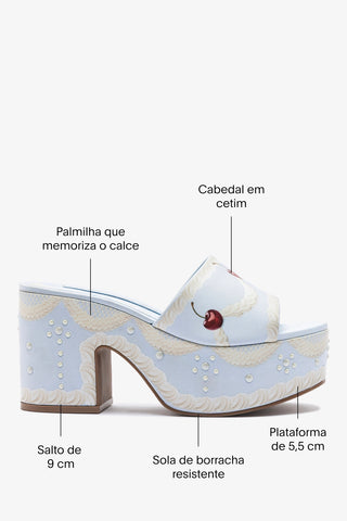 Larroudé x Tanner Fletcher: Mule Miso Cake Cetim Azul Mule Larroudé x Tanner Fletcher