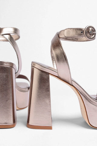 Sandália Plataforma Dolly Couro Dourado Sandal Larroudé