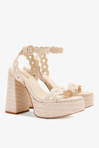 Sandália Dolly Ráfia Natural e Broderie Sandal Larroudé