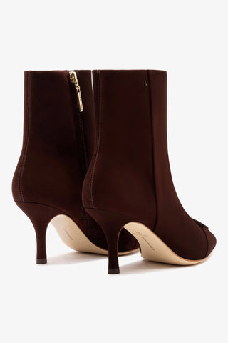 Bota Kate Mini Camurça Marrom