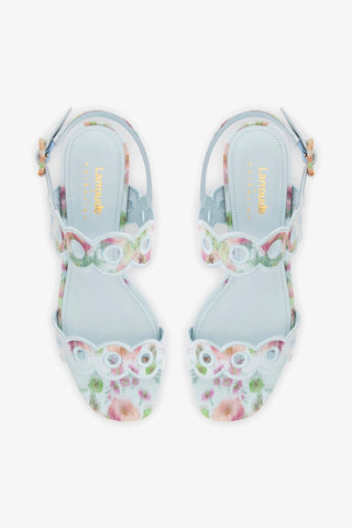 Larroudé x Markarian: Sandália Florence Tecido Azul Floral