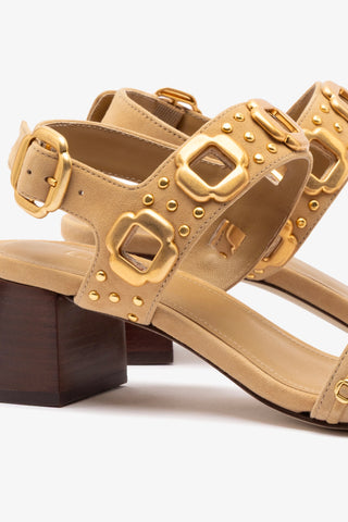 Sandália Salto Bloco Milan Marrom e Tachas Dourado