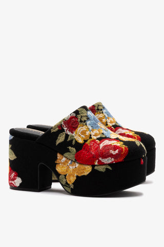 Larroudé x Markarian: Mule Clog Plataforma Miso Lã Preto e Bordado Floral