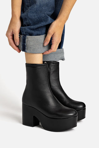 Bota Miso Couro Stretch Preto