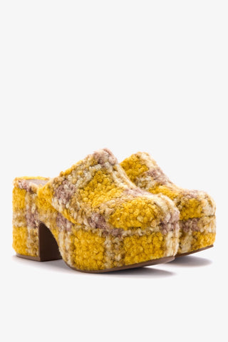 Mule Clog Plataforma Miso Pelúcia Amarelo Mule Larroudé