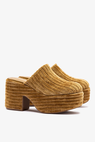 Mule Clog Plataforma Miso Veludo Caramelo