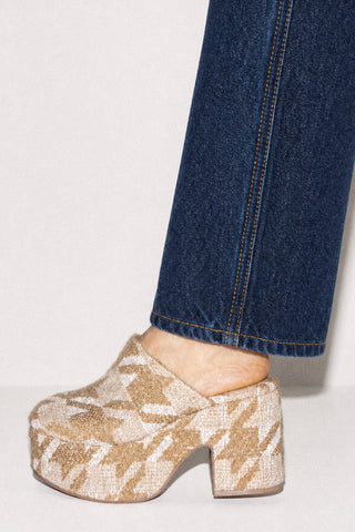 Mule Clog Plataforma Miso Malha Estampado Caramelo