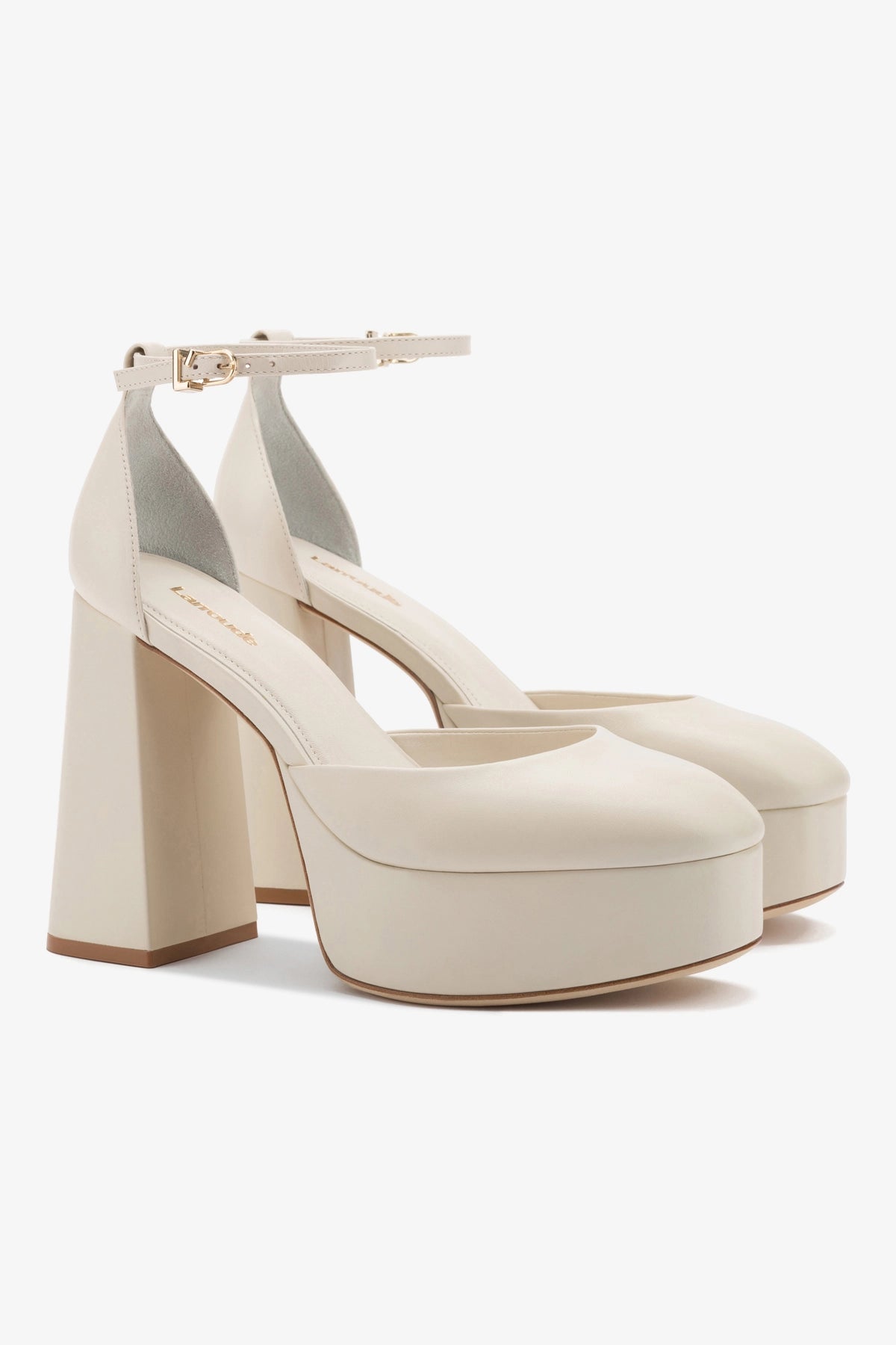 Ari Pump In Ivory Leather