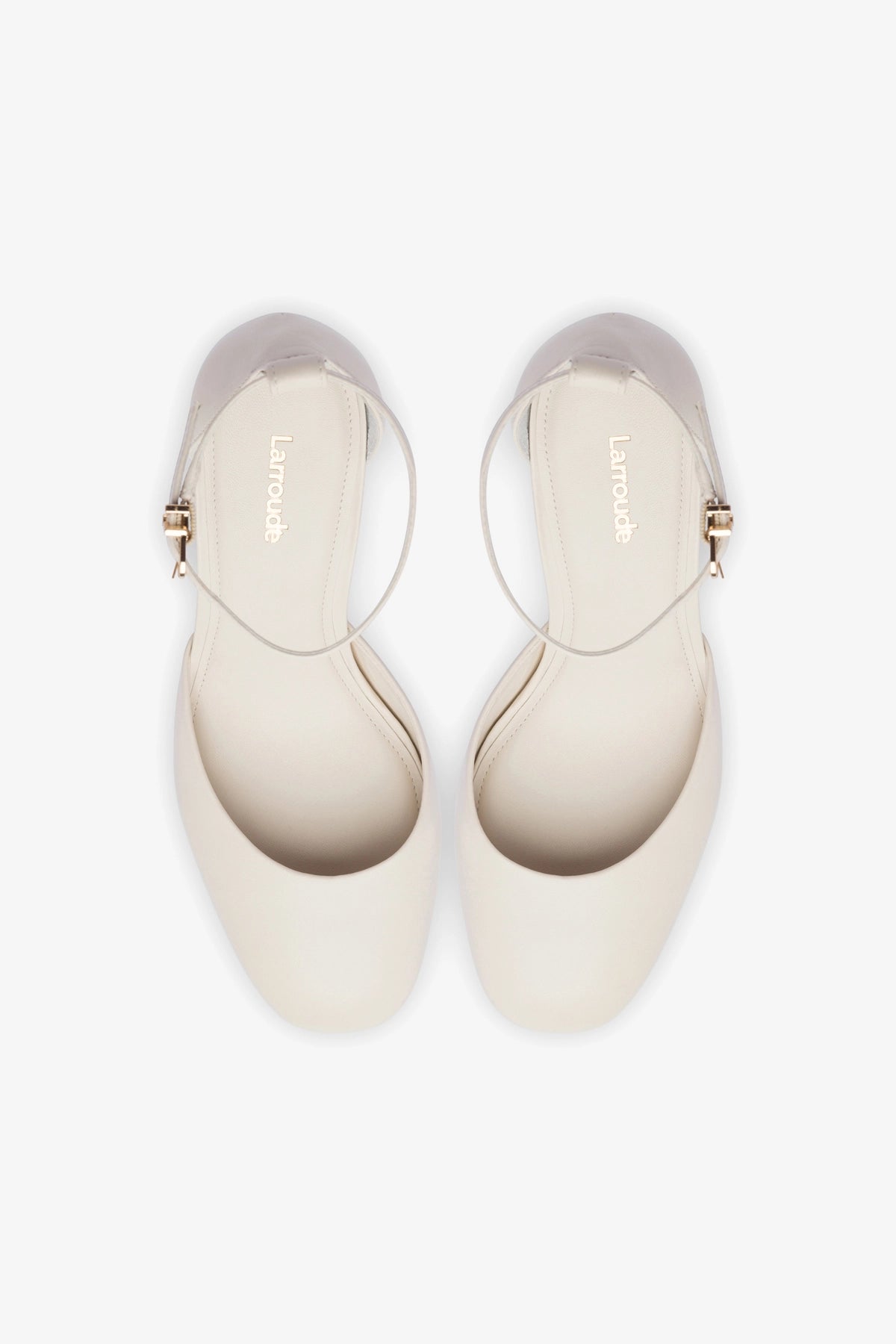 Ari Pump In Ivory Leather