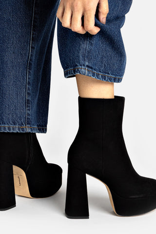 Bota Dolly Camurça Preto