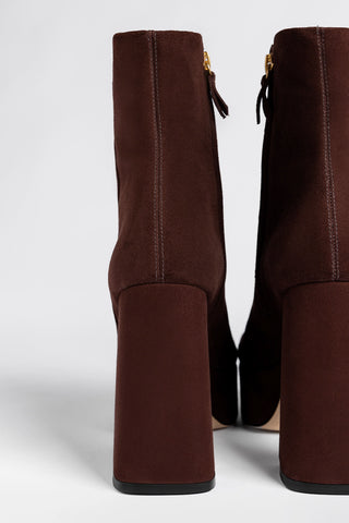 Bota Plataforma Dolly Camurça Marrom Boot Larroudé