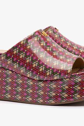 Mule Charli Couro Verniz Estampado Rosa