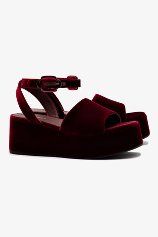 Sandália Flatform Charli Veludo Vinho