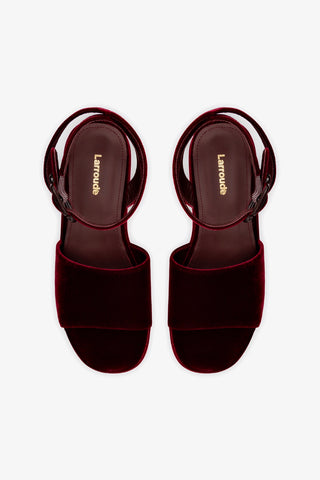 Sandália Flatform Charli Veludo Vinho