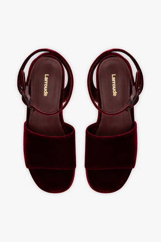 Sandália Flatform Charli Veludo Vinho