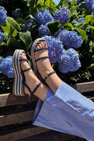 Flatform Gio Camurça Azul Flatform Larroudé