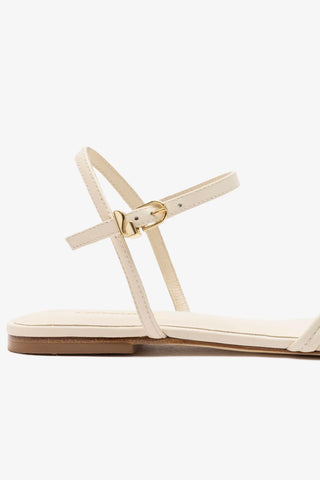 Sandália Flat Annie Couro Off White