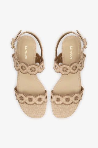 Sandália Flat Florence Broderie Ráfia Bege e Couro Marrom