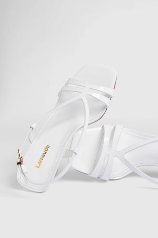 Sandália Daphne Couro Verniz Branco Sandal Larroudé