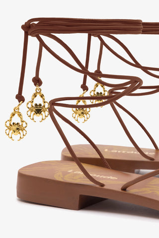 Nadia Flat Sandal In Caramel Leather
