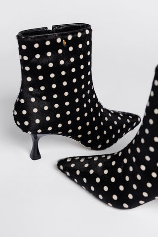 Bota Ines Couro Estampado Preto Boot Larroudé