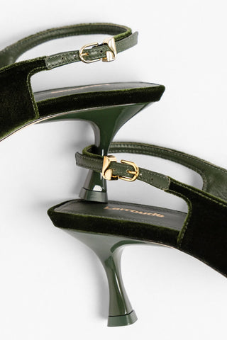 Slingback Ines Veludo Verde Pump Larroude
