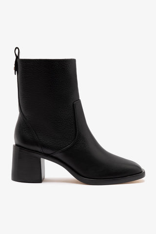 Bota Ricky Mini Couro Preto