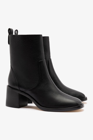Bota Ricky Mini Couro Preto