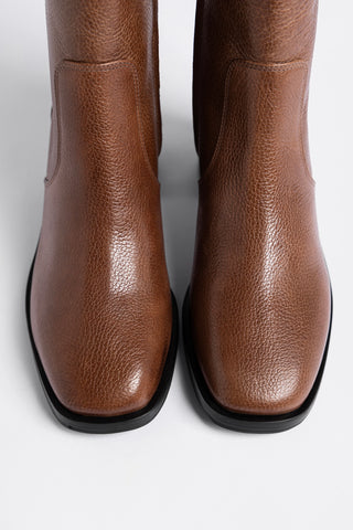 Bota Ricky Mini Couro Marrom Boot Larroudé
