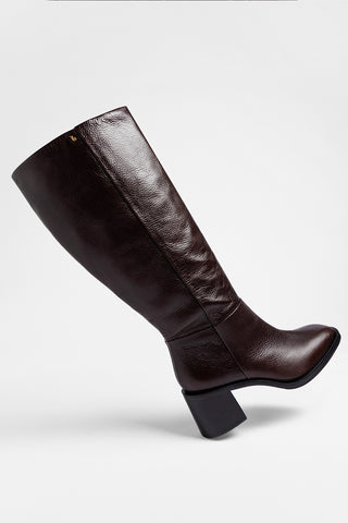 Bota Cano Largo Ricky Couro Marrom Boot Larroudé