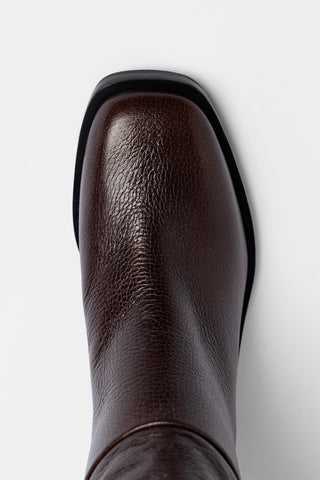 Bota Cano Largo Ricky Couro Marrom Boot Larroudé