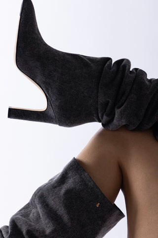 Bota Slouch Cindy Jeans Preto Boot Larroudé