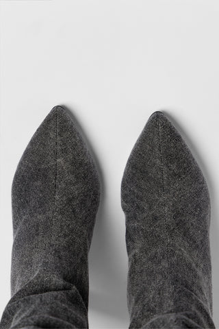 Bota Slouch Cindy Jeans Preto Boot Larroudé