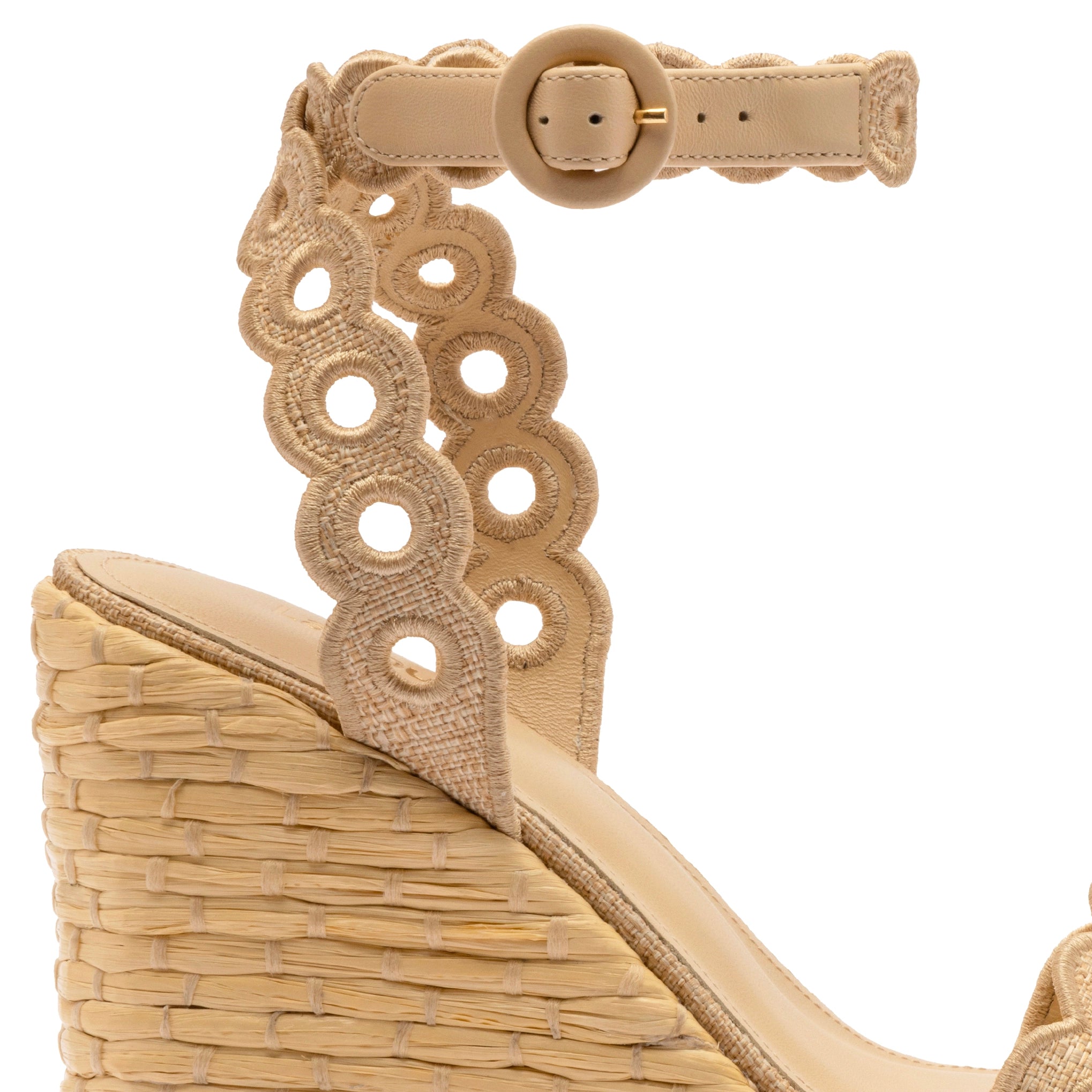 Florence Broderie Wedge In Beige Raffia