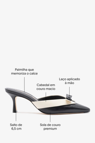 Larroudé x Tanner Fletcher: Mule Elle Smoking Couro Preto e Off White Mule Larroudé x Tanner Fletcher