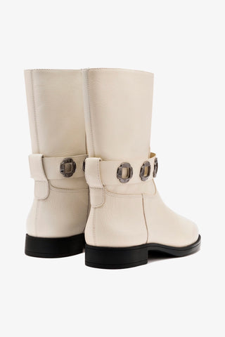 Bota Flat Milan Couro Off White Boot Larroudé