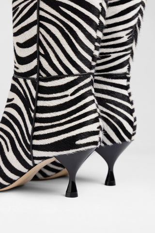 Bota Georgia Couro Zebra Boot Larroudé