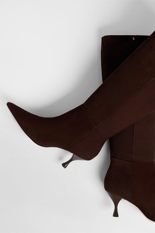 Bota Georgia Camurça Marrom Boot Larroudé