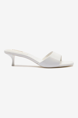 Mule Greta Couro Verniz Branco
