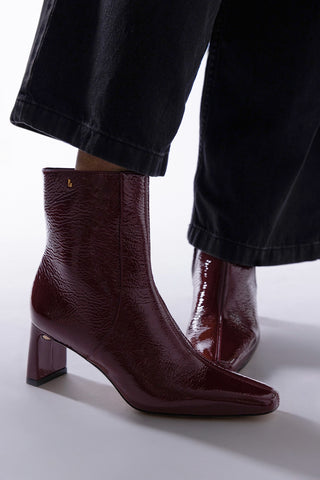 Bota Alexis Couro Verniz Bordô Boot Larroudé